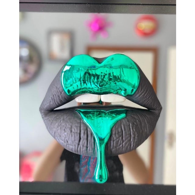 Contemporary Sagrasse, I Want to Break Free, Green Heart, 2025, Resin and Marble powder For Sale - Image 3 of 7
