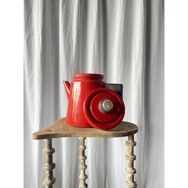 Enameled Cast Iron Coffee Pot attributed to Antti Nurmesniemi for Finel, 1950s For Sale - Image 4 of 10