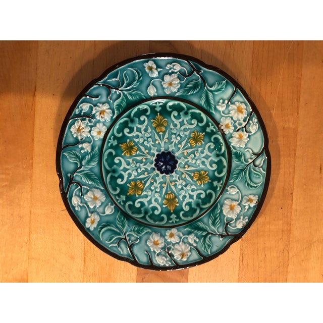 Art Nouveau Vintage Villeroy and Boch Majolica Plates - Set of 4 For Sale - Image 3 of 8
