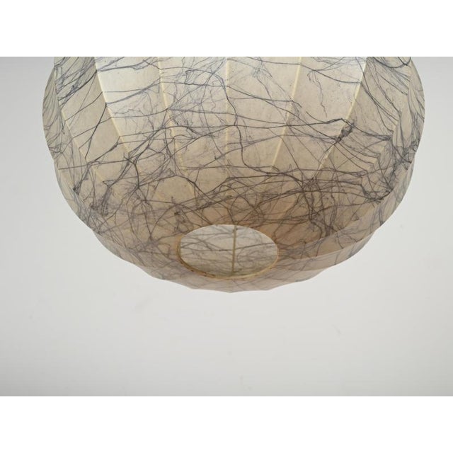 Mid-Century Large Veined Beige Cocoon Pendants attributed to Castiglioni for Hille, Italy, 1960s, Set of 2 For Sale - Image 15 of 18