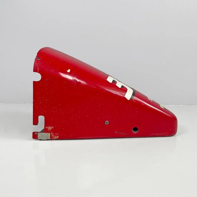 Italian Modern Front Nose from La Dallara F.3000, 1990s, 1988 For Sale - Image 4 of 18