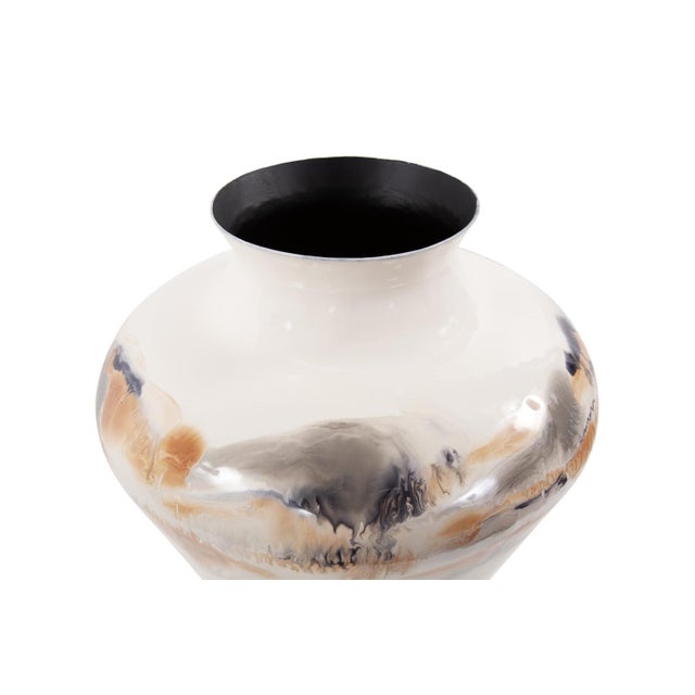 Kenneth Ludwig Chicago Lahar Classic Vase- Small For Sale - Image 4 of 9