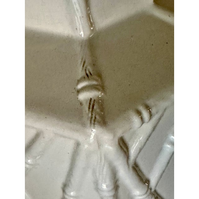Vintage Hollywood Regency White Ceramic Hexagonal Bamboo Relief Table Lamp For Sale - Image 9 of 11