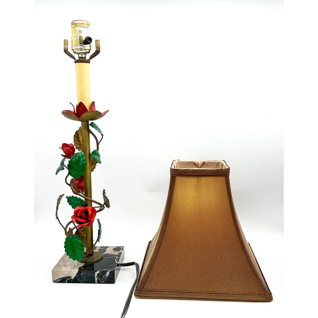 Florentine Vintage Floral Tole Table Lamp With Marble Base - Hollywood Regency, Cottagecore, Italian Style For Sale - Image 4 of 13