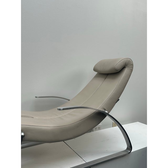 Postmodern 2000s Limitless Contemporary Chaise Leather Lounger With Integrated Glass Side Table For Sale - Image 3 of 5
