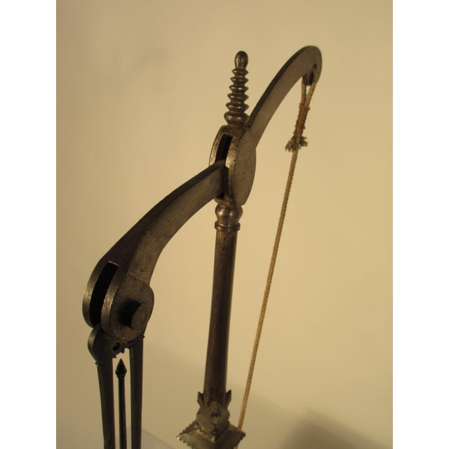 19th Century English Balancing Scale For Sale In New York - Image 6 of 12