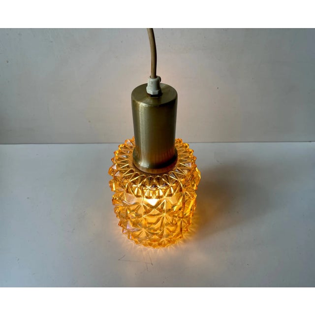 Scandinavian Modern Brass & Honey Glass Pendant Lamp, 1960s For Sale - Image 4 of 7