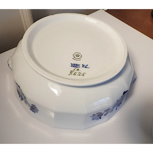 Mid-Century Modern Vintage Royal Copenhagen Blue Flowers Covered Vegetable Bowl For Sale - Image 3 of 4