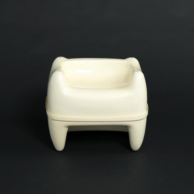 Zorro Children's Chair from Meurop For Sale - Image 9 of 18