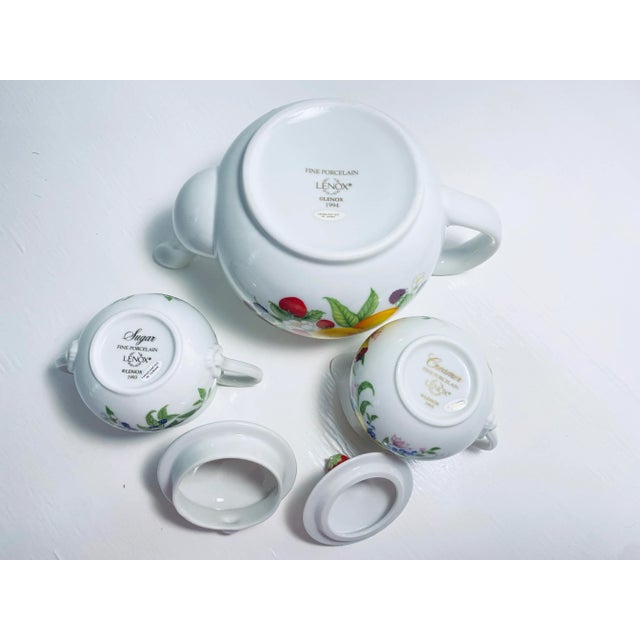 FINE PORCELAIN 陶器　3点セット Vintage Lenox Orchard Strawberry Porcelain Tea Pot, Sugar