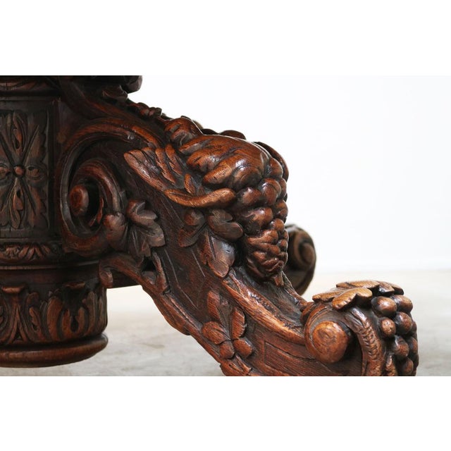 Antique French Oval Dining Table in Oak, 1850 For Sale - Image 4 of 18