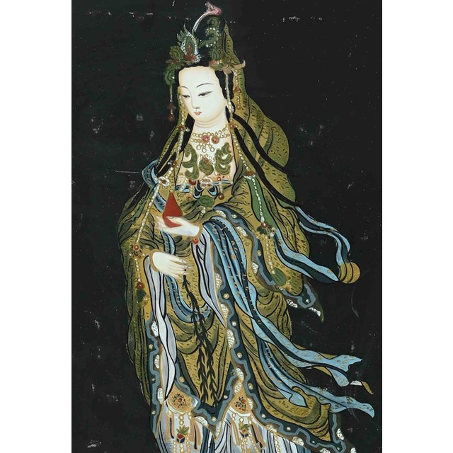 Oriental woman is an original modern artwork realized in the early 20th Century by an Oriental artist. Mixed colored...