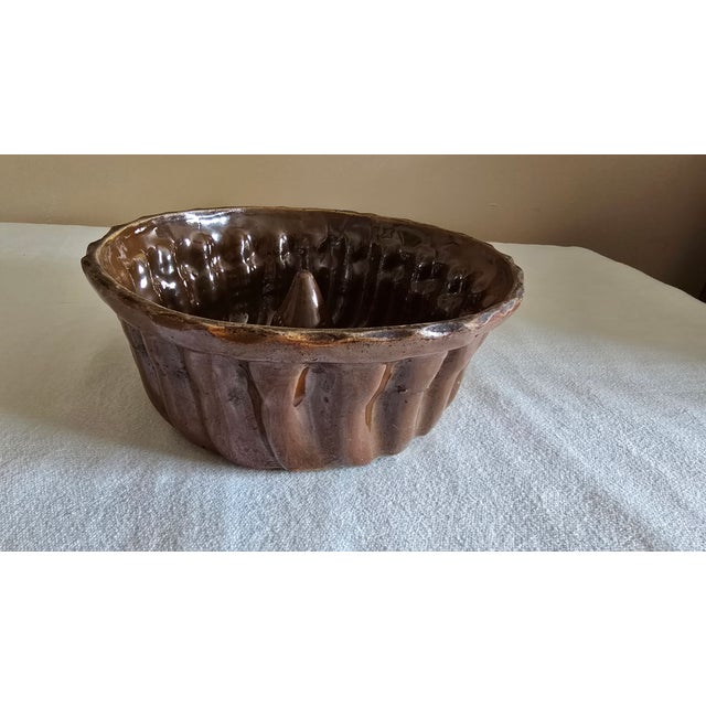 Sculpture Materials Vintage Redware Turks Head Bundt Pan Cake Mold With Handle For Sale - Image 7 of 9