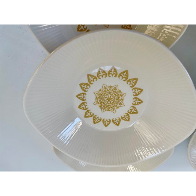 1950s Midcentury Vintage Sunburst Dinner Bowls - Set of 6 For Sale - Image 5 of 10