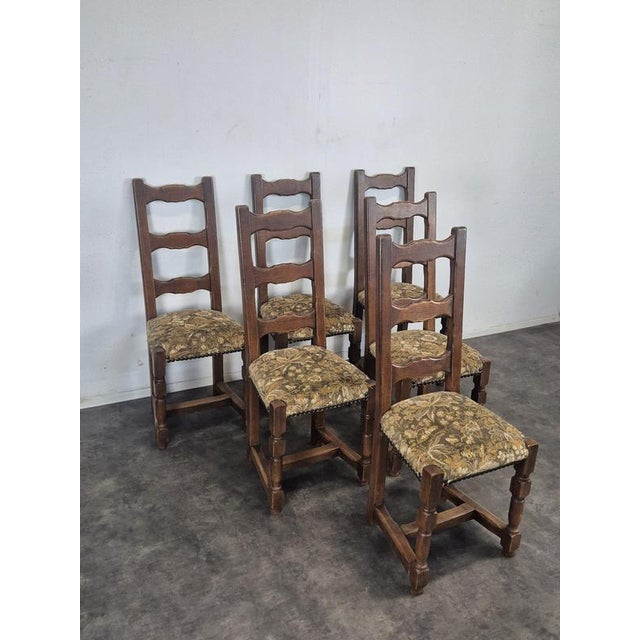 Rustic Chairs with Slatted Backs, Set of 6, in Very Good conditions.