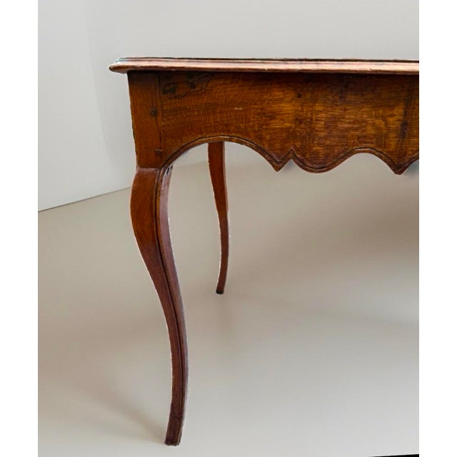 Antique Tiger Oak Table With Scalloped Apron For Sale - Image 10 of 11