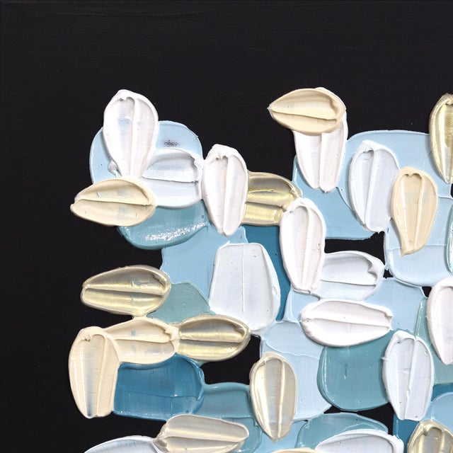 Impasto-painted strokes of bright colors are the framework of artist Shiri Phillips’ abstract artworks. Her paintings are...