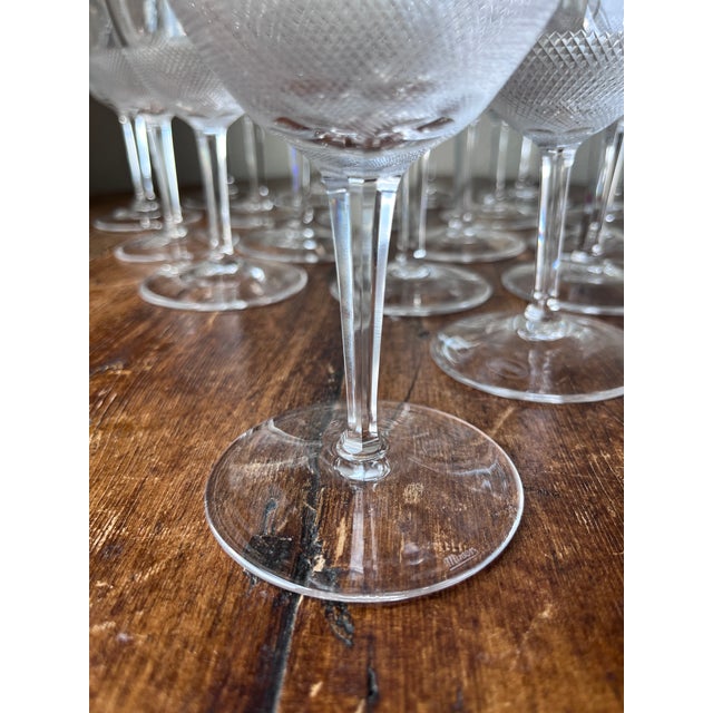 Late 20th Century Moser Royal 24-Karat Gold Trim Red Wine Glasses 6.3" Height - Set of 18 For Sale In Dallas - Image 6 of 12