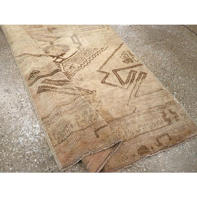 Galerie Shabab Collection Mid-20th Century Turkish Anatolian Runner For Sale - Image 9 of 10