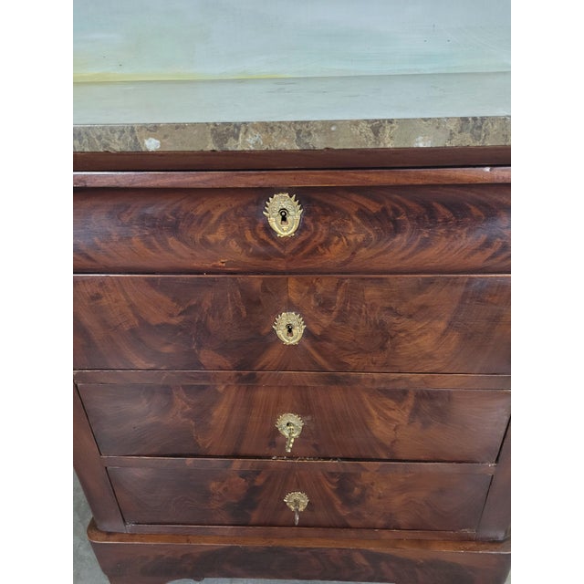 Small Chest of Drawers in Mahogany For Sale - Image 10 of 13