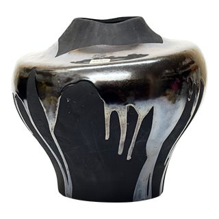 1980s Haeger Matte and Gloss Ceramic Vase For Sale