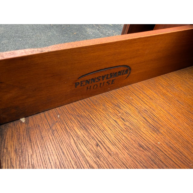 Pennsylvania House Mid 20th Century Pair of Queen Anne Style Drop Leaf Side Tables by Pennsylvanie House For Sale - Image 4 of 12
