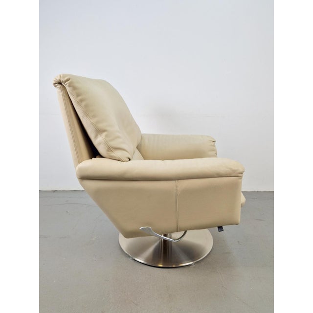 Beige Cece Swivel Chair in Leather from Leolux For Sale - Image 8 of 16