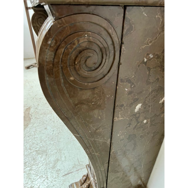 Napoleon III Fireplace with Claw Feet in Speckled Marble, 1800s For Sale - Image 5 of 18