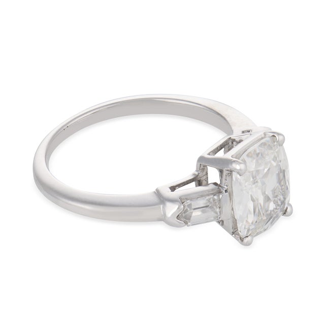 1930s 1930s Art Deco Gia 1.54 Carat Diamond 18k White Gold Engagement Ring, Size 5.5 For Sale - Image 5 of 5