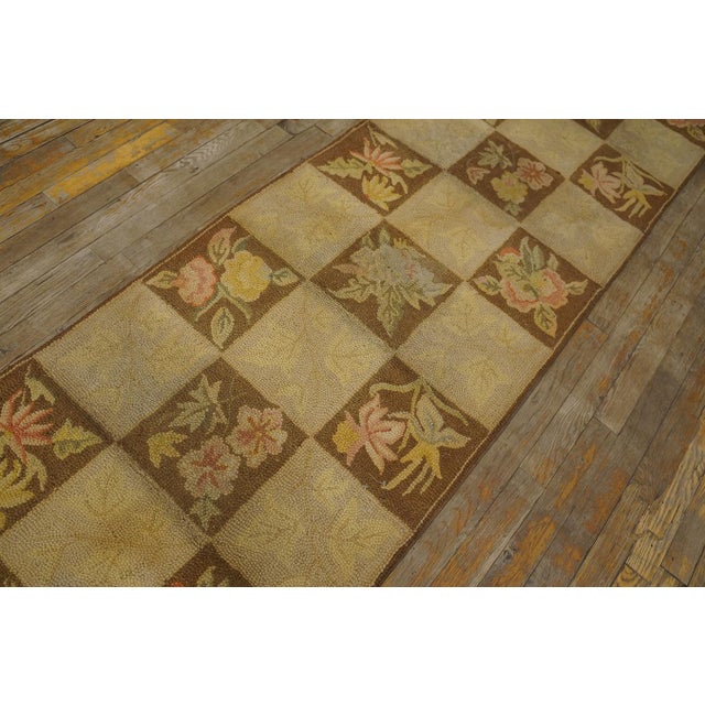 1950s Tan Ecru Floral Folk Art Vintage American Hooked Rug 2'4" X 20'5" Handknotted Wool Carpet For Sale - Image 11 of 12