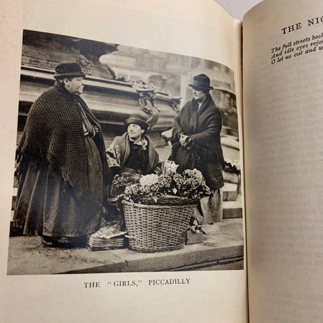 1940s 1940s 1945 H. V. Morton's London Book For Sale - Image 5 of 11