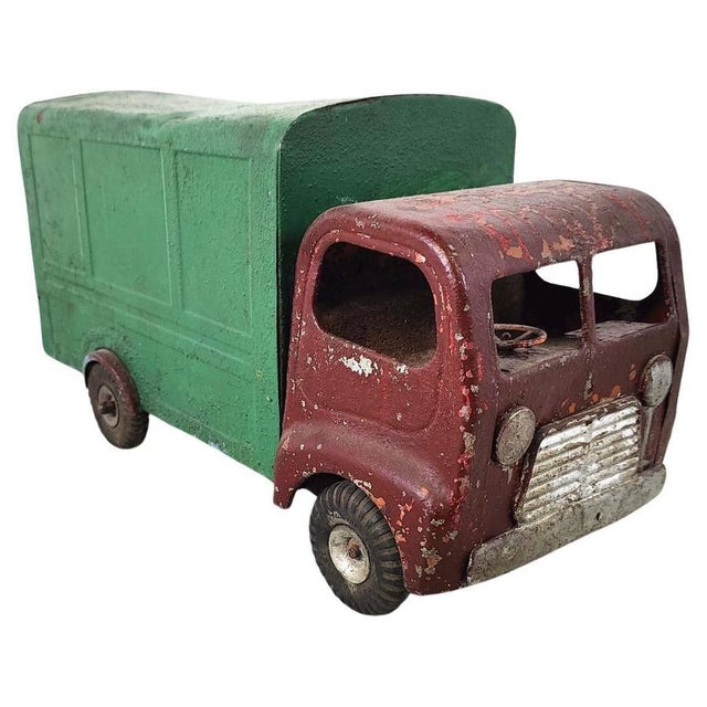 Vintage Tin Toy Car from Tri-ang, 1950s For Sale - Image 10 of 10