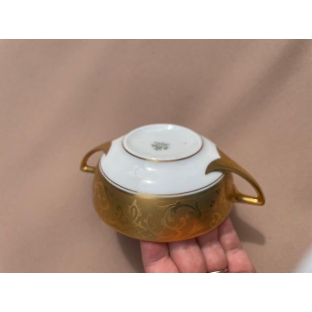 Art Nouveau 1920s Rosenthal Very Rare 10 Donatello Gold Plated Soup Bowls and Saucers For Sale - Image 3 of 7