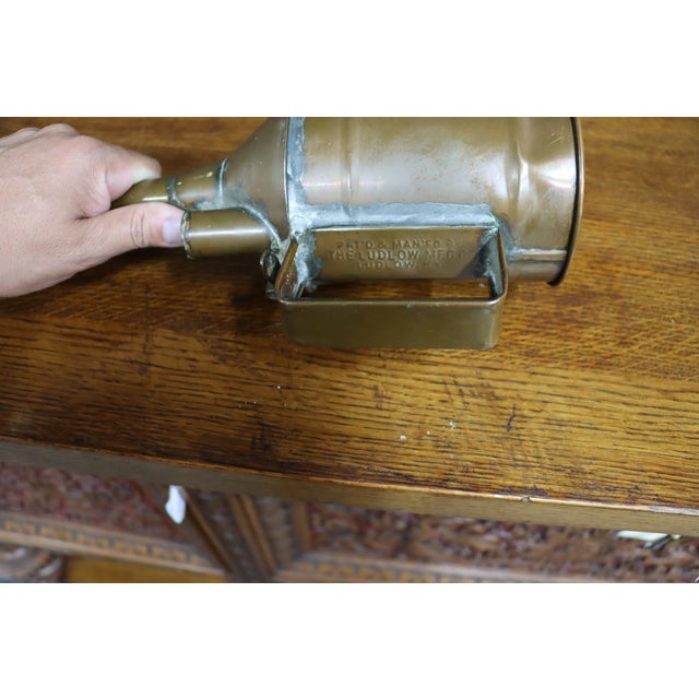 Copper Antique Copper Oil Can by the Ludlow Manufacturing Company For Sale - Image 8 of 10