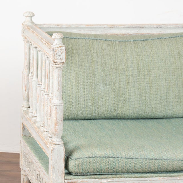 Gustavian (Swedish) 19th Century Swedish Gustavian Gray Painted Bench Settee For Sale - Image 3 of 13