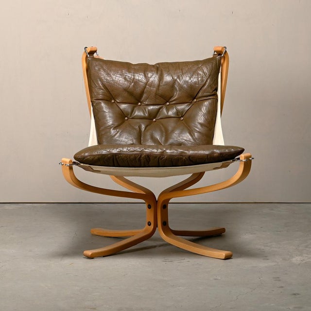 1970s Set of Falcon Chair with Ottoman in Brown Leather by Sigurd Ressell for Vatne Møbler, 1970s For Sale - Image 5 of 18