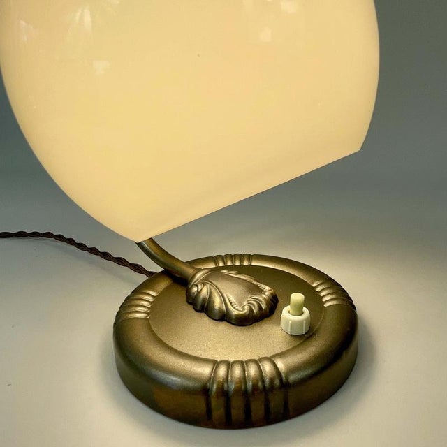 1930s Art Deco Bronzed Brass and Opaline Glass Table Lamp, Germany, 1930s For Sale - Image 5 of 14