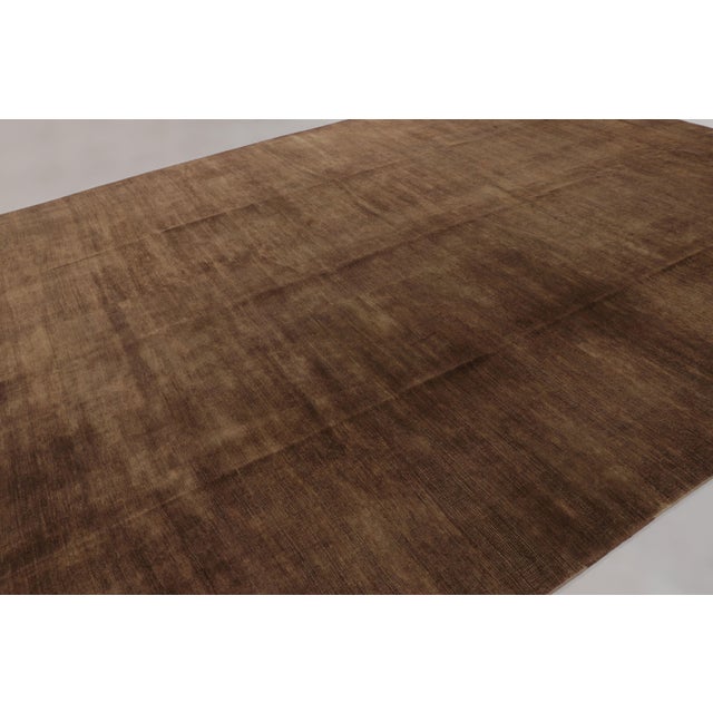 Hand-knotted in wool, this monumental 12x15 rug is a rich new addition to Rug & Kilim’s Textural rug collection, featuring...