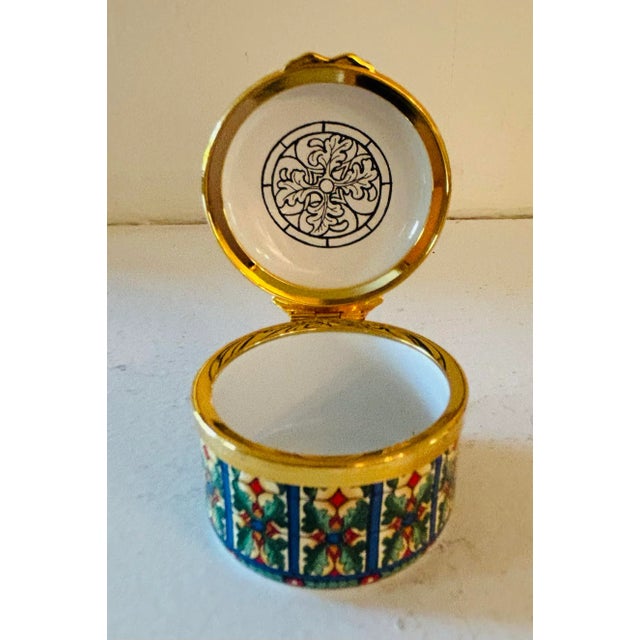 Christmas Angel Box by Halcyon Days, 2001 For Sale - Image 4 of 5