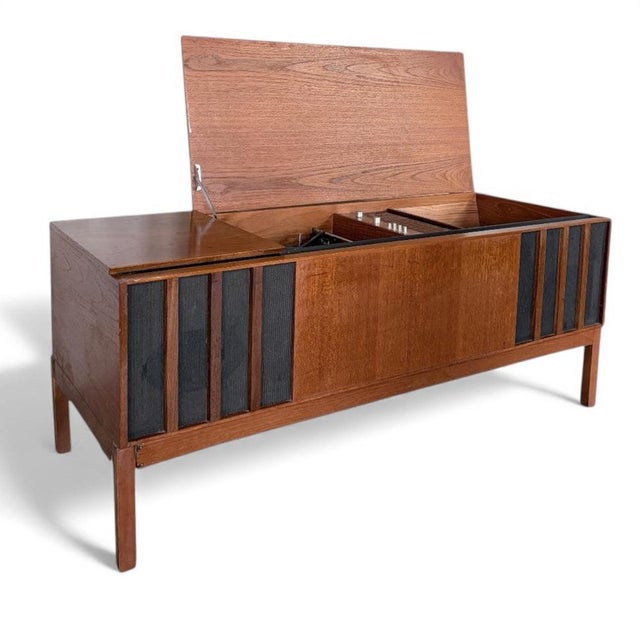 Vintage Ferguson Radiogram in Walnut, 1960s For Sale - Image 9 of 9
