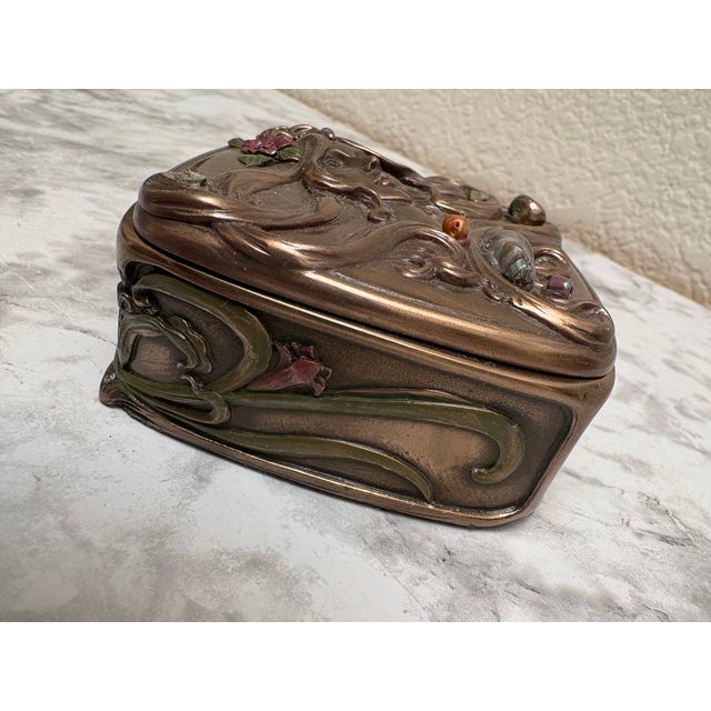 1990s Vintage Textured Rococo Style Goddess Trinket Box For Sale - Image 5 of 7