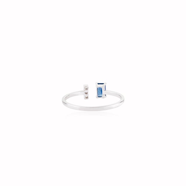 Metal Modern Toi Et Moi Blue Sapphire and Diamond Ring Size 6 in 14k White Gold For Sale - Image 7 of 14