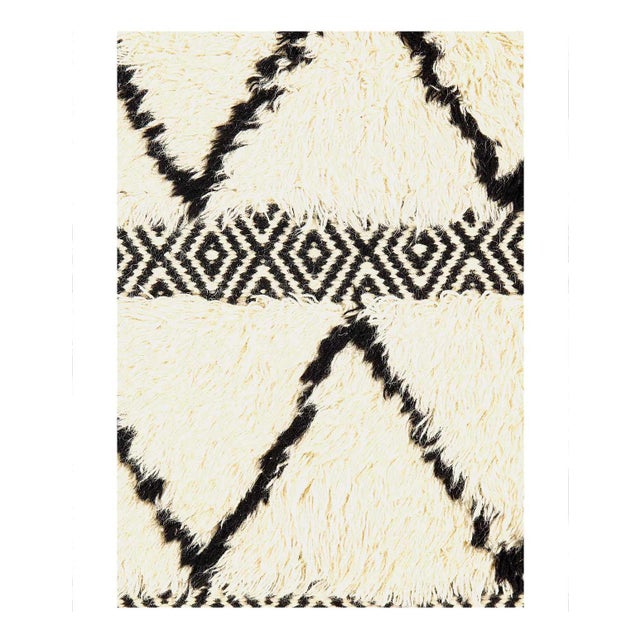 Traditional Pasargad DC Ivory Moroccon Rug For Sale - Image 3 of 3