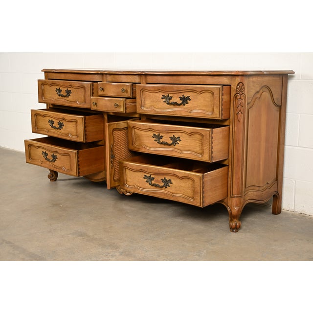 French Provincial Louis XV Carved Fruitwood Triple Dresser by Fancher Furniture, Circa 1960s For Sale In South Bend - Image 6 of 16