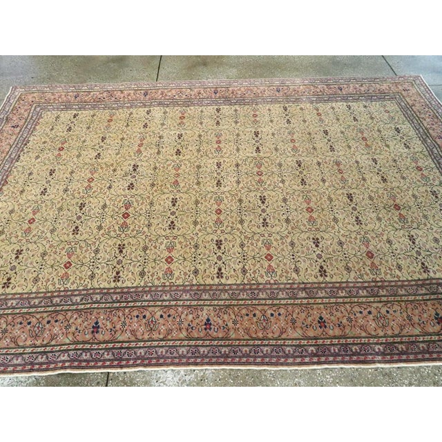 Galerie Shabab Collection Mid-20th Century Turkish Sivas Rug For Sale In New York - Image 6 of 8