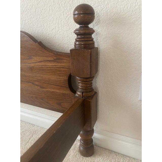 Vintage Pennsylvania House Solid Oak Cannonball Style American Tradition With Colonial Charm Queen Bed For Sale - Image 11 of 15