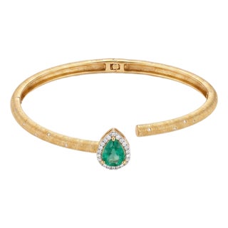 Elegant 18k Gold Emerald & Diamond Bracelet, 1.47ct & 1.09ct, New For Sale