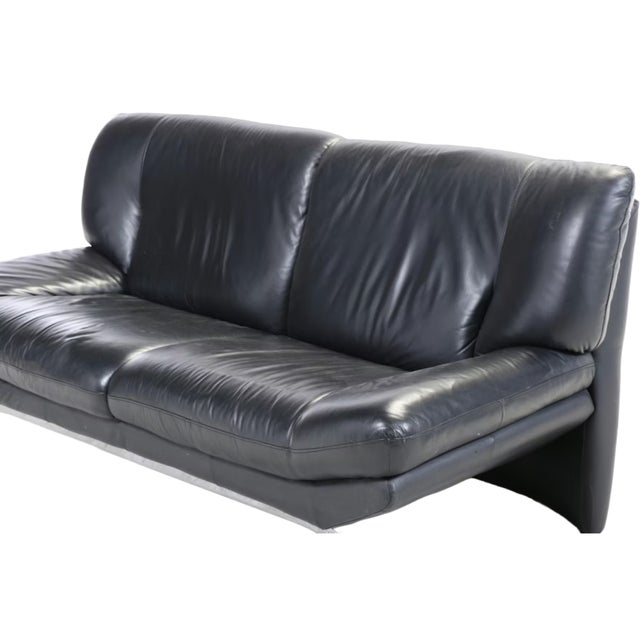 Postmodern Late 20th Century Postmodern Nicoletti Salotti Attributed Black Italian Leather Sofa For Sale - Image 3 of 7