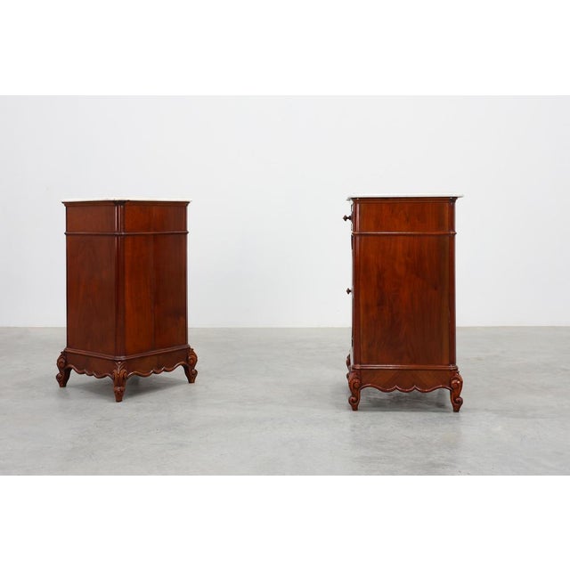 Louis XV Nightstands with Carrara Marble Tops, France, 1890s, Set of 2 For Sale - Image 11 of 18