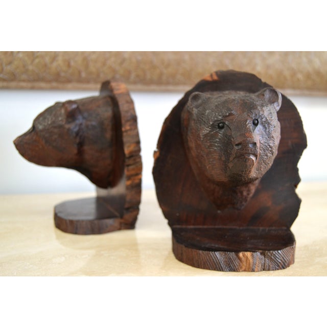 1950s Vintage Pair of Hand Carved Grizzly Bear Solid Wood Bookends Rustic Edwardian For Sale - Image 5 of 10